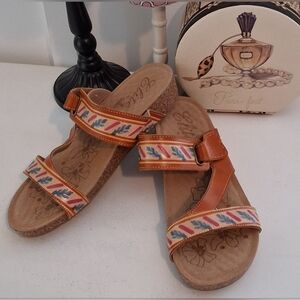 Elite By Corkys Echo Leather Upper Slip On Sandals Sz 10M NWOB